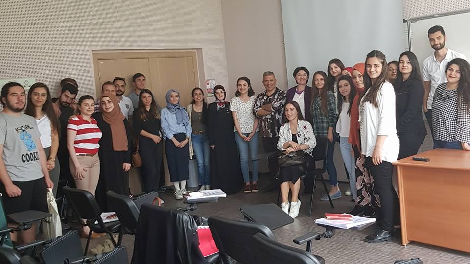 Homoseksüelden hak talep eden eşcinsele… Kaos GL - LGBTİ+ Haber Portalı